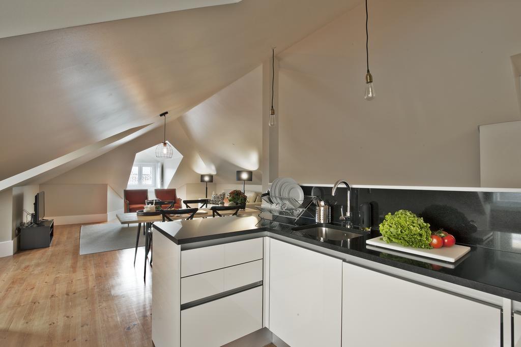 Lisbon Five Stars Apartments Bica Exterior photo
