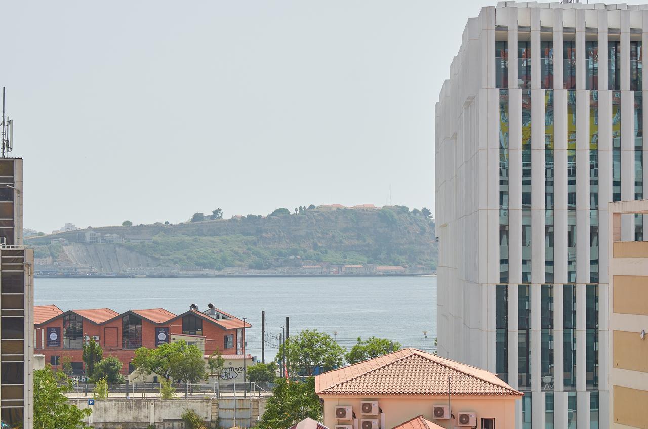 Lisbon Five Stars Apartments Bica Exterior photo