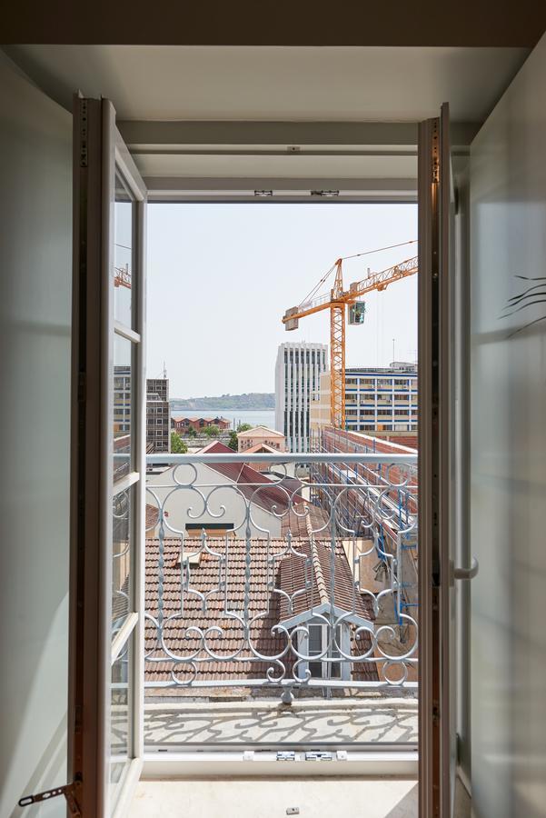 Lisbon Five Stars Apartments Bica Exterior photo
