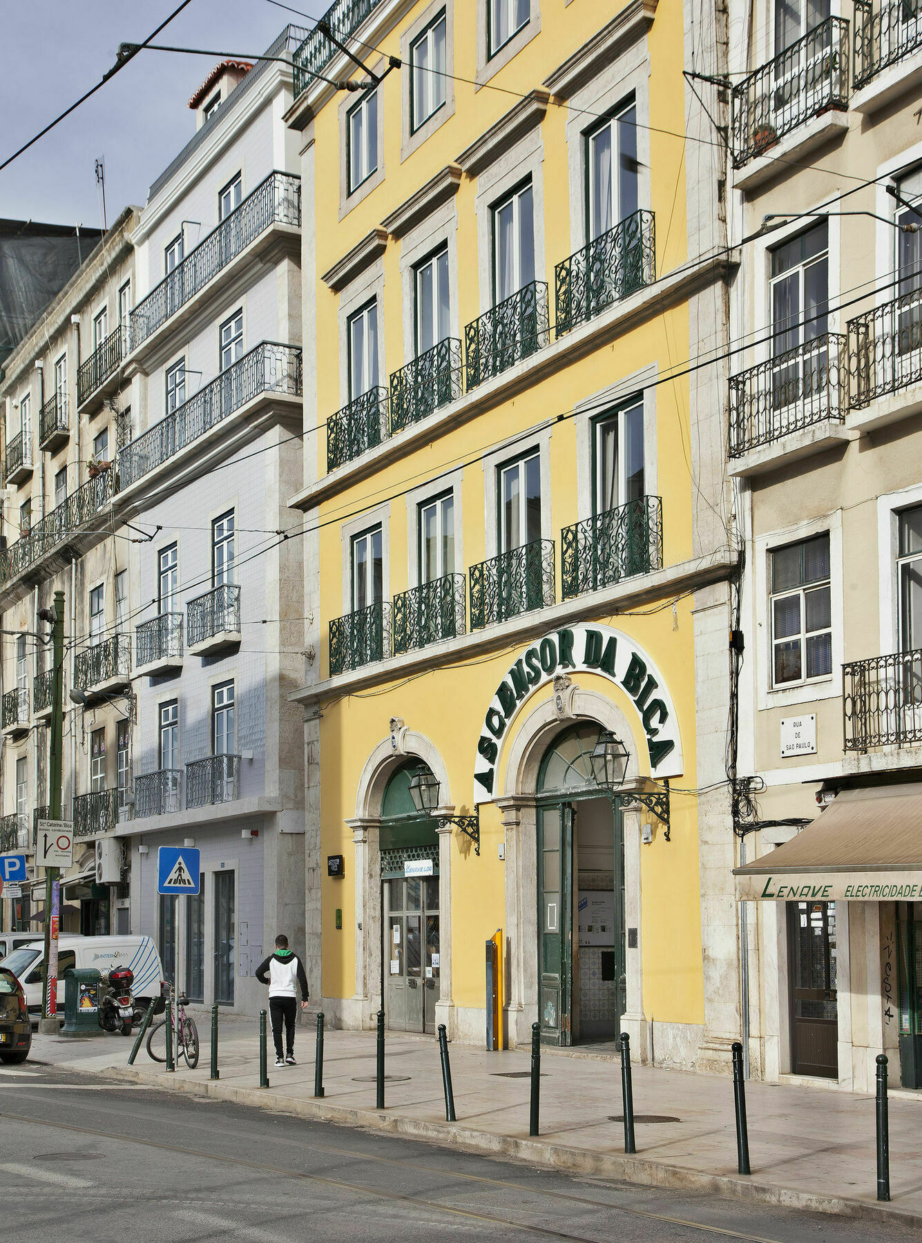 Lisbon Five Stars Apartments Bica Exterior photo